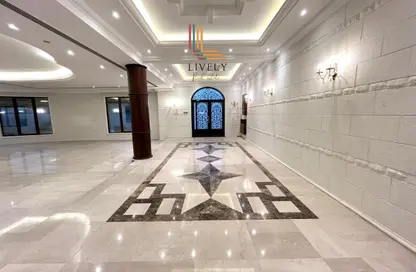 فيلا - 6 غرف نوم - 8 حمامات للبيع في فيلات وست باي - الخليج الجنوبي - الخليج الغربي - الدوحة