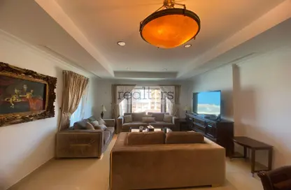 Apartment - 2 Bedrooms - 3 Bathrooms for rent in West Porto Drive - Porto Arabia - The Pearl Island - Doha