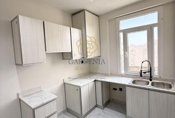 993826 - Property Image 2