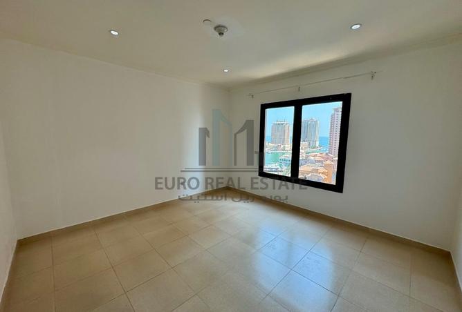 989694 - Property Image 3