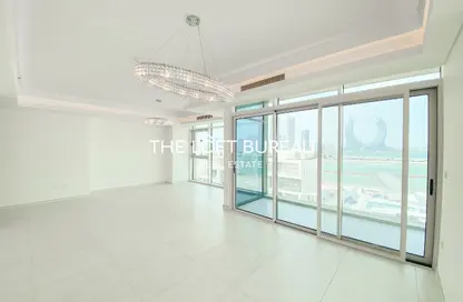 Apartment - 2 Bedrooms - 3 Bathrooms for sale in Gewan Island - The Pearl Island - Doha