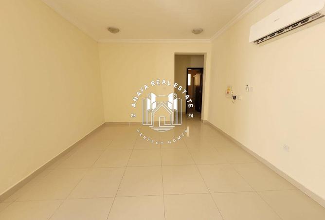 954249 - Property Image 2