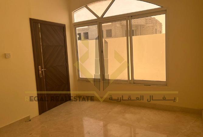 1000750 - Property Image 3