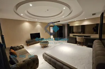 Compound - 4 Bedrooms - 6 Bathrooms for rent in Al Maamoura - Al Maamoura - Doha