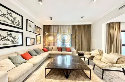 Living Room image for: Townhouse - 3 Bedrooms - 5 Bathrooms for sale in Gondola - Qanat Quartier - The Pearl Island - Doha, Image 1