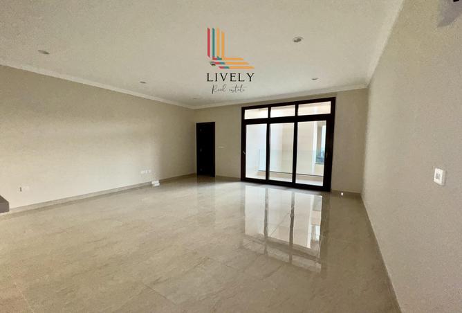 949101 - Property Image 3