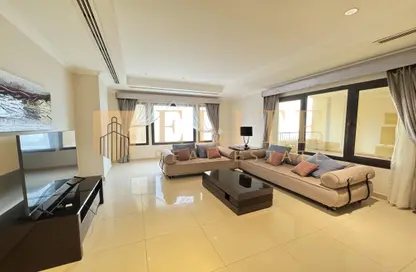 Apartment - 1 Bedroom - 2 Bathrooms for rent in West Porto Drive - Porto Arabia - The Pearl Island - Doha