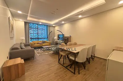 Apartment - 1 Bedroom - 2 Bathrooms for rent in Floresta Gardens - The Pearl Island - Doha