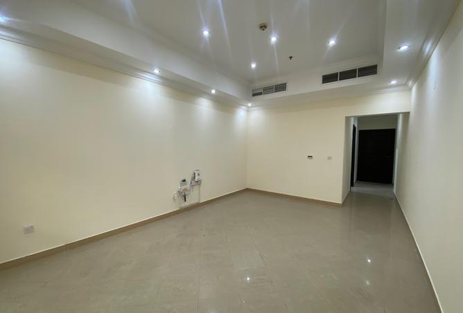 991093 - Property Image 2