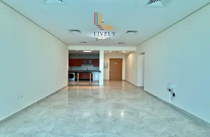 Apartment - 2 Bedrooms - 3 Bathrooms for rent in Zig Zag Tower A - Zig Zag Towers - West Bay - Doha