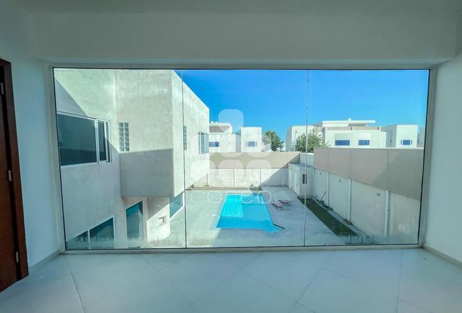 1005302 - Property Image 2