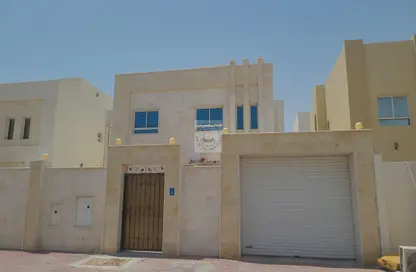 Villa - 6 Bedrooms - 6 Bathrooms for rent in Umm Qarn - Al Daayen