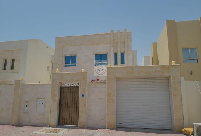 Villa - 6 Bedrooms - 6 Bathrooms for rent in Umm Qarn - Al Daayen