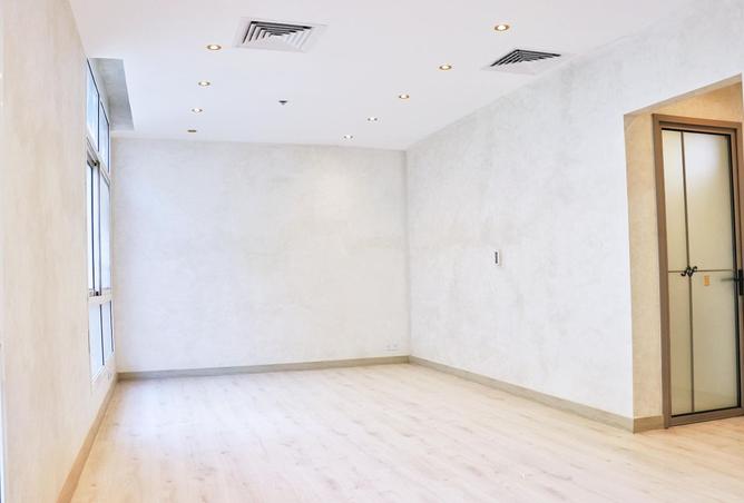 978234 - Property Image 2