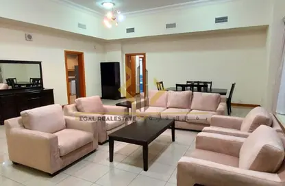 Apartment - 2 Bedrooms - 3 Bathrooms for rent in West Bay - West Bay - Doha