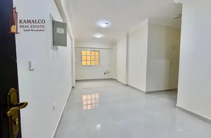 Apartment - 3 Bedrooms - 3 Bathrooms for rent in Al Sadd Road - Al Sadd - Doha