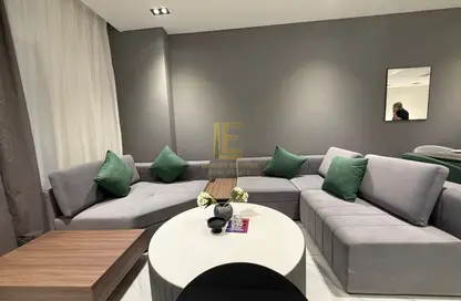 Apartment - 1 Bedroom - 2 Bathrooms for sale in Boulevard View - Yasmeen City - Lusail