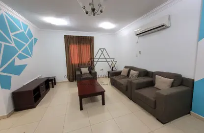 Apartment - 2 Bedrooms - 2 Bathrooms for rent in Al Mansoura - Al Mansoura - Doha