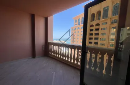 Apartment - 3 Bedrooms - 5 Bathrooms for rent in East Porto Drive - Porto Arabia - The Pearl Island - Doha