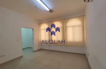 Compound - 6 Bedrooms - 6 Bathrooms for rent in Al Wukair - Al Wukair - Al Wakra