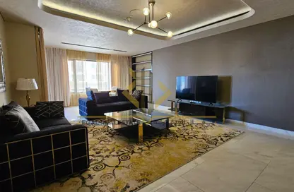 Apartment - 1 Bedroom - 2 Bathrooms for rent in West Porto Drive - Porto Arabia - The Pearl Island - Doha