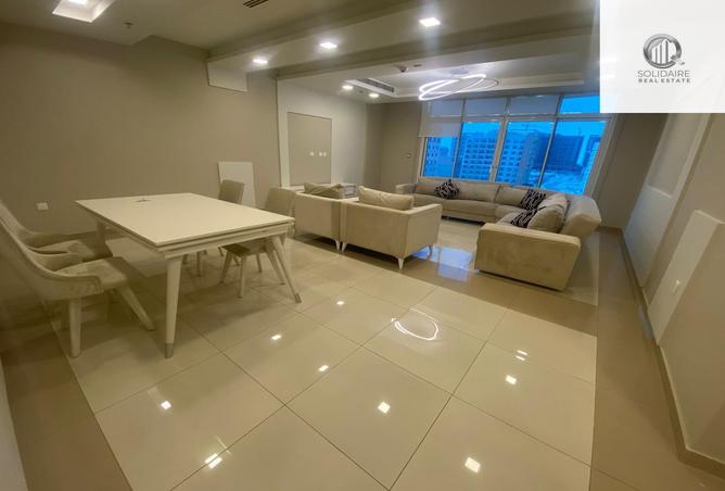 879321 - Property Image 2