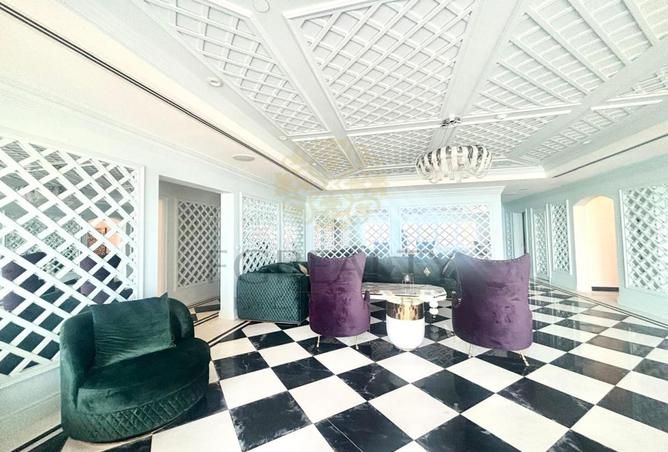 978643 - Property Image 3