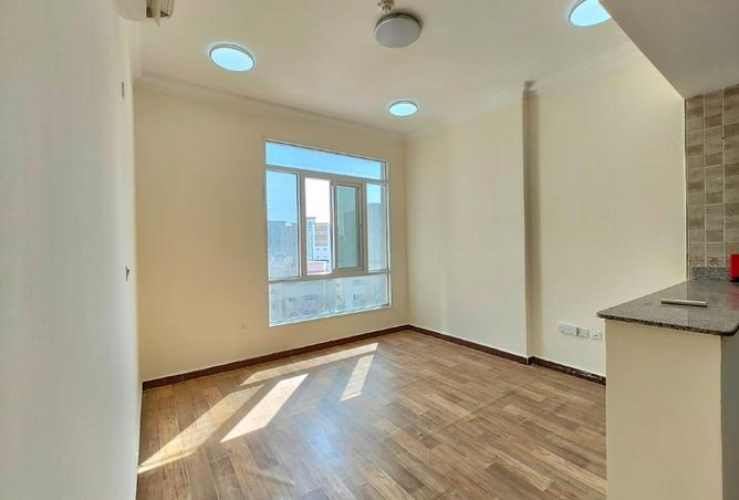 1000920 - Property Main Image