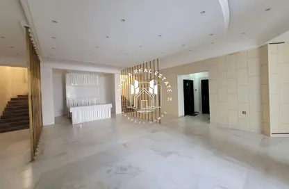 فيلا - غرفة نوم - 1 حمام للايجار في شارع ميهيرجا - ميهيرجا - الدوحة