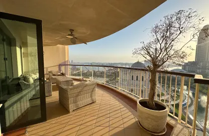 Apartment - 3 Bedrooms - 4 Bathrooms for rent in Porto Arabia - The Pearl Island - Doha