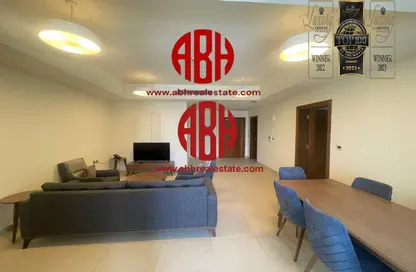 Apartment - 3 Bedrooms - 5 Bathrooms for rent in Marina Residence 16 - Marina District - Lusail