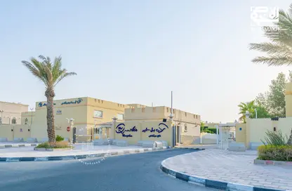 فيلا - 3 غرف نوم - 2 حمامات للايجار في اللقطة - اللقطة - الدوحة
