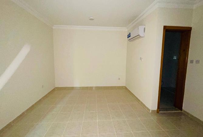 972779 - Property Image 3