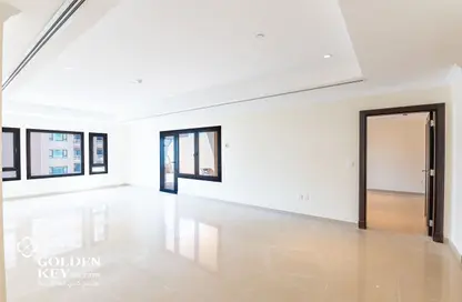 Apartment - 1 Bedroom - 2 Bathrooms for rent in West Porto Drive - Porto Arabia - The Pearl Island - Doha
