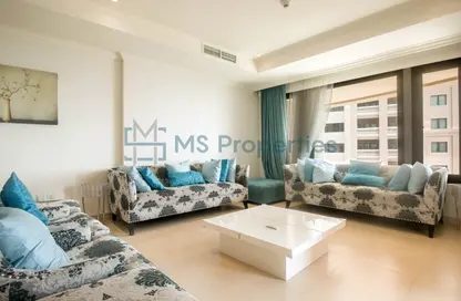 Apartment - 1 Bedroom - 2 Bathrooms for rent in West Porto Drive - Porto Arabia - The Pearl Island - Doha