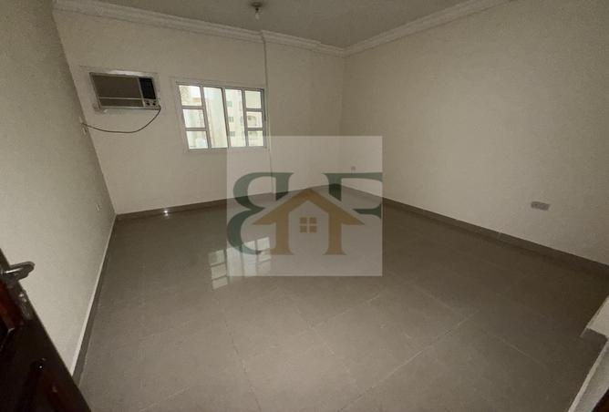 909113 - Property Image 2