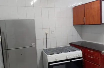 Apartment - 2 Bedrooms - 2 Bathrooms for rent in Al Khayareen Tower - Old Salata - Salata - Doha