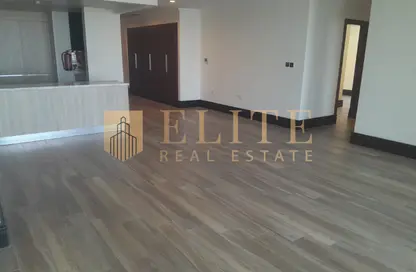 Apartment - 2 Bedrooms - 2 Bathrooms for rent in Imperial Amber - Viva Bahriyah - The Pearl Island - Doha
