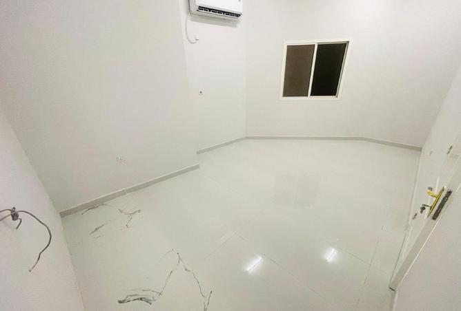 990981 - Property Image 3