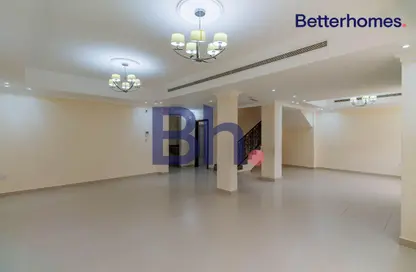 Apartment - 5 Bedrooms - 4 Bathrooms for rent in Souk Al gharaffa - Al Gharrafa - Doha