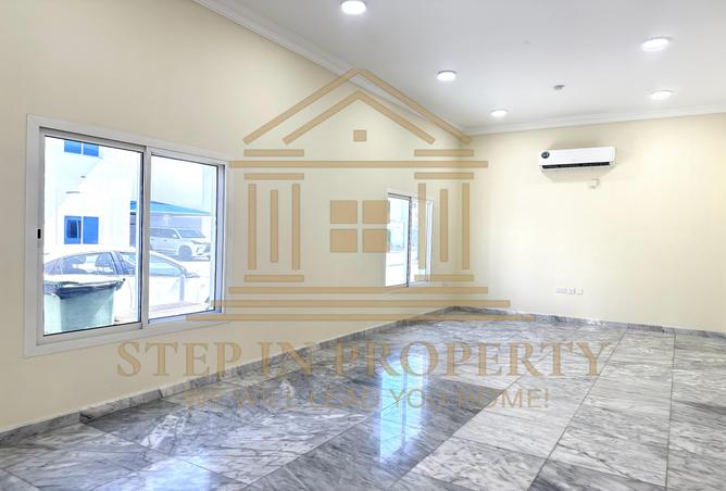 942219 - Property Image 3