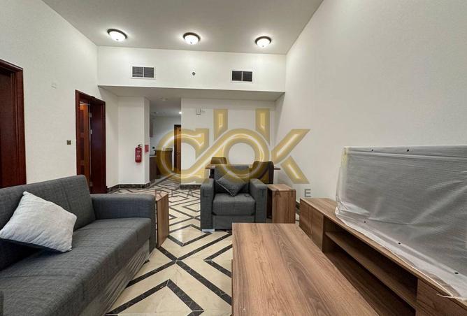 952146 - Property Image 2