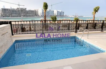 Townhouse - 3 Bedrooms - 4 Bathrooms for rent in Hilton Doha The Pearl Residences - Abraj Quartiers - The Pearl Island - Doha