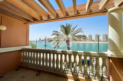 تاون هاوس - غرفة نوم - 2 حمامات للايجار في فيفا غرب - فيفا بحرية - جزيرة اللؤلؤة - الدوحة