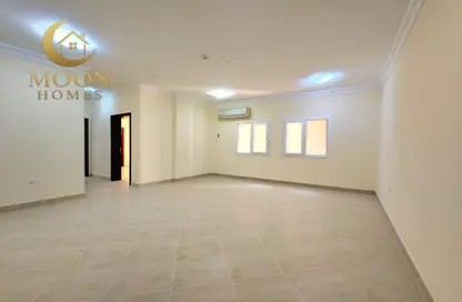 شقة - 2 غرف نوم - 2 حمامات للايجار في منتزه 7 - المنتزه - الدوحة