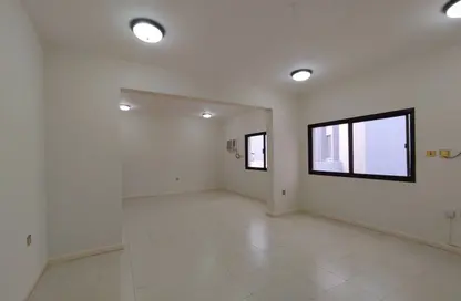 Apartment - 3 Bedrooms - 3 Bathrooms for rent in Al Mansoura - Al Mansoura - Doha