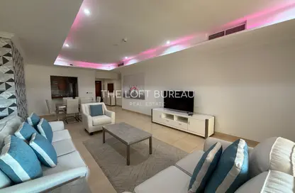 Apartment - 1 Bedroom - 2 Bathrooms for rent in West Porto Drive - Porto Arabia - The Pearl Island - Doha