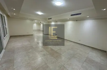 Apartment - 3 Bedrooms - 5 Bathrooms for rent in West Porto Drive - Porto Arabia - The Pearl Island - Doha