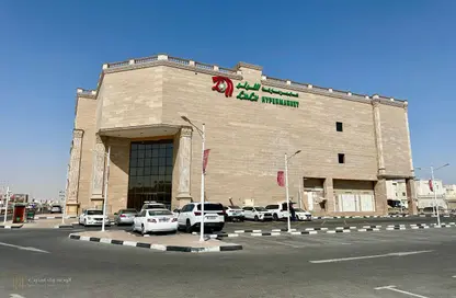 Retail - Studio - 1 Bathroom for rent in Umm Al Amad - Al Shamal