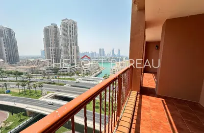 Apartment - 2 Bedrooms - 3 Bathrooms for rent in West Porto Drive - Porto Arabia - The Pearl Island - Doha